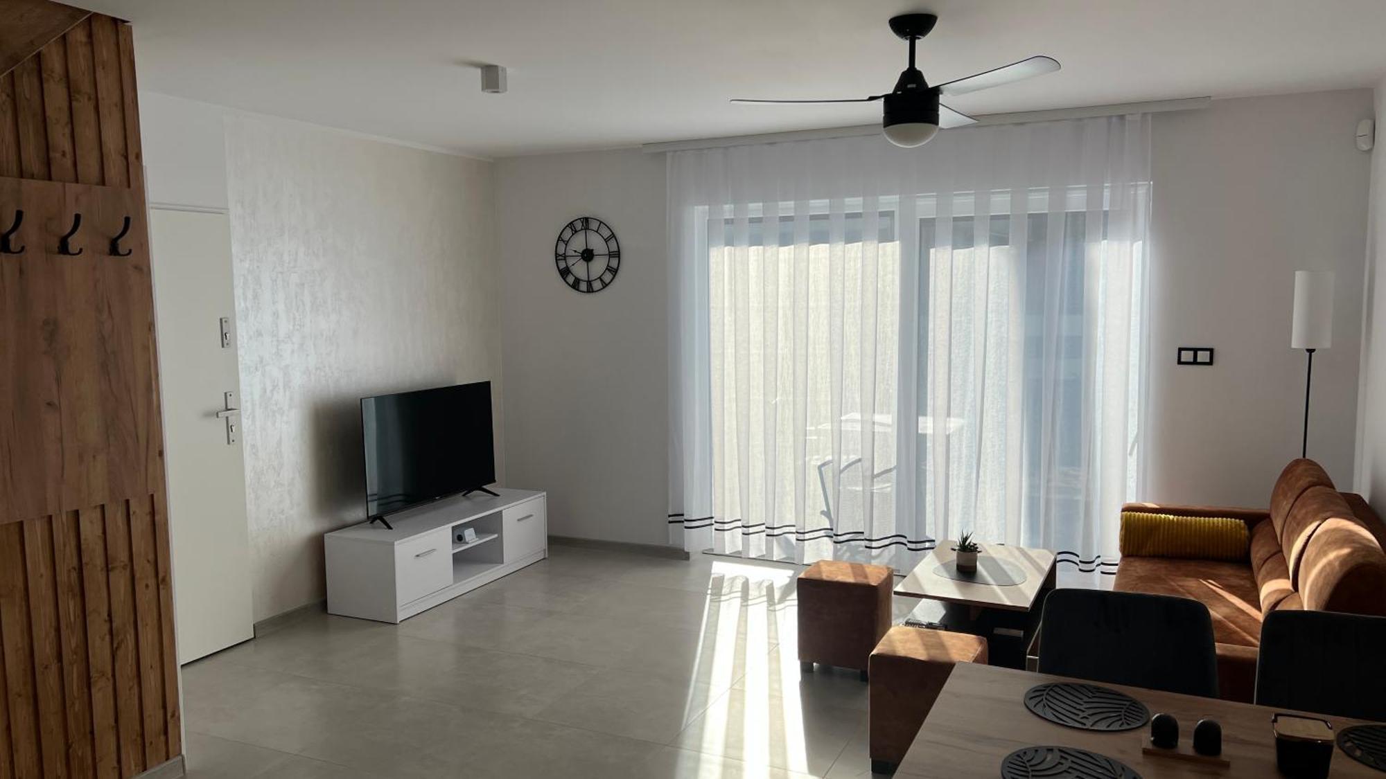 Grey House Boszkowo